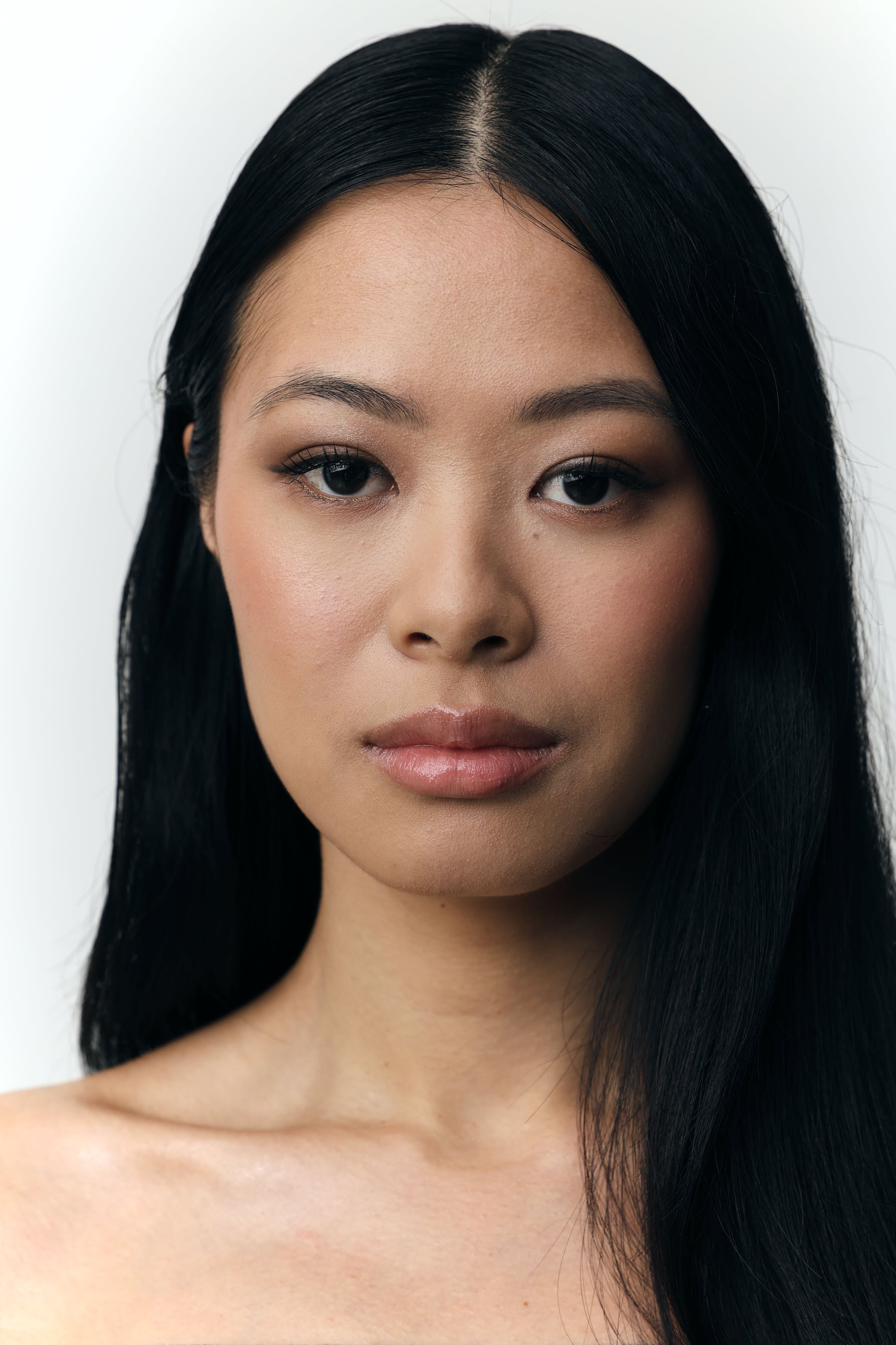 Canonical kit reference — neutral expression, front
