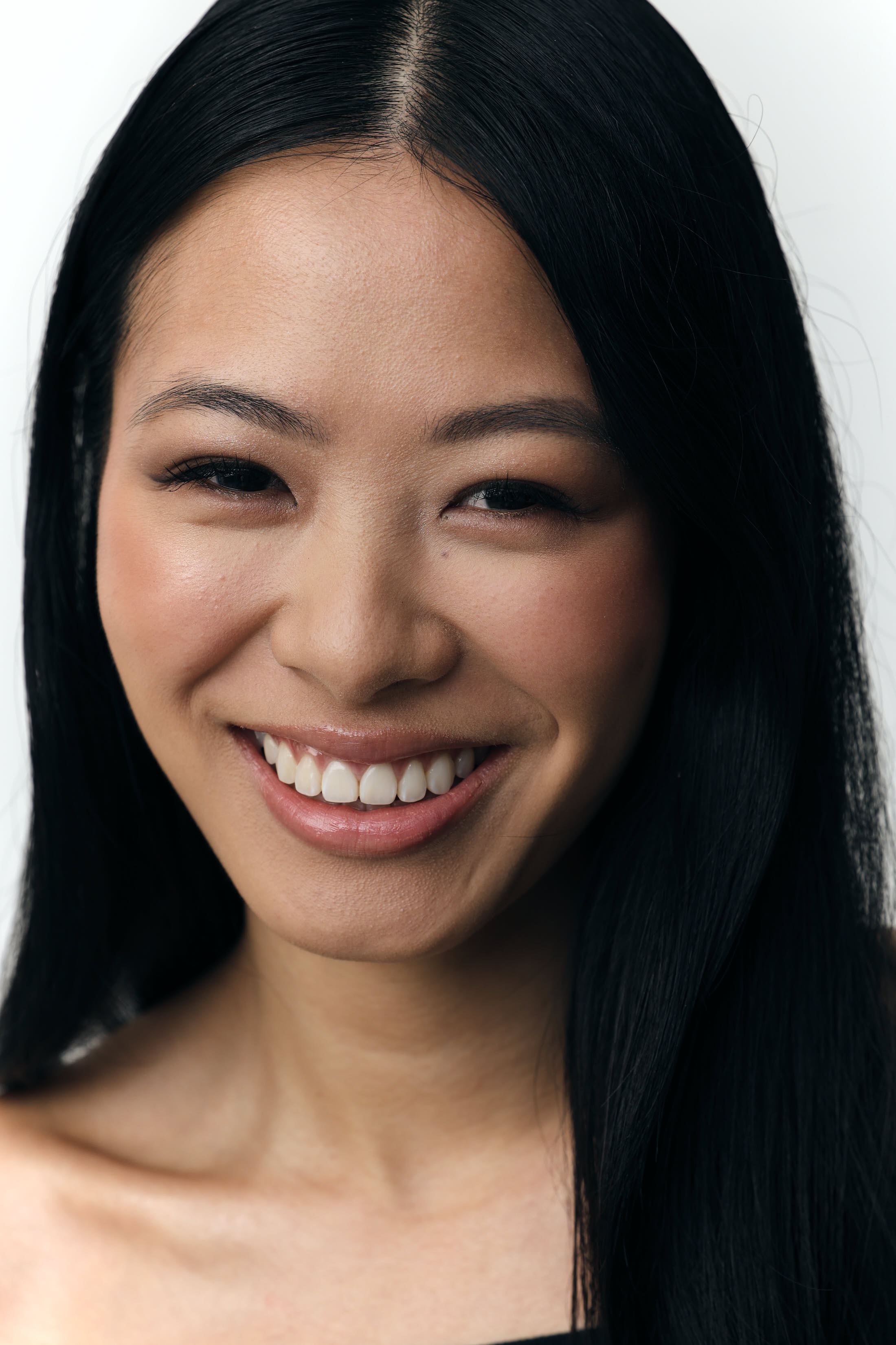 Canonical kit reference — smile, front